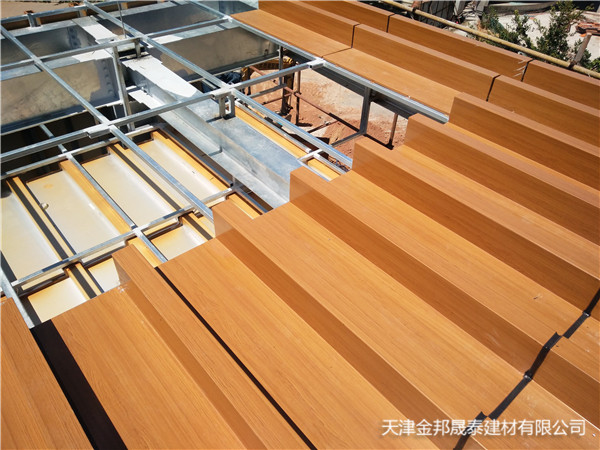 木紋轉(zhuǎn)印鋁單板